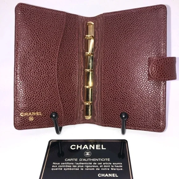 Chanel Caviar PM Agenda with Authentication - Picture 3 of 8